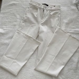 Express High Waisted Bell Flare Jeans - Size 00R - NWT